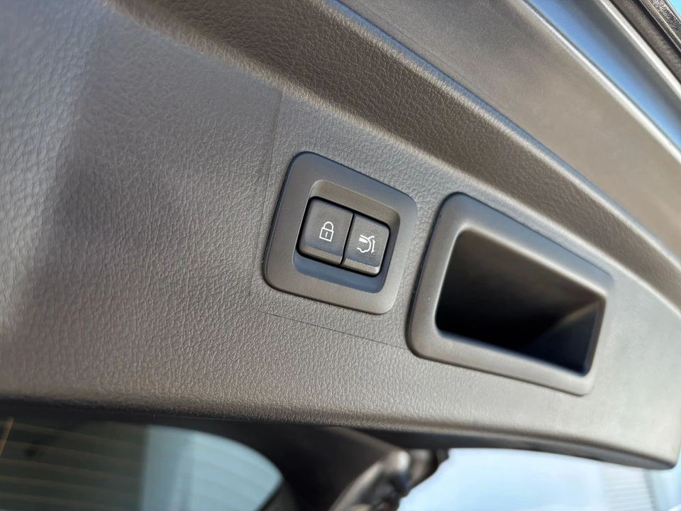 2026 Mazda CX-50 - Image 25 of 31