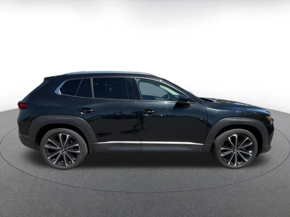2026 Mazda CX-50 - Image 17 of 31