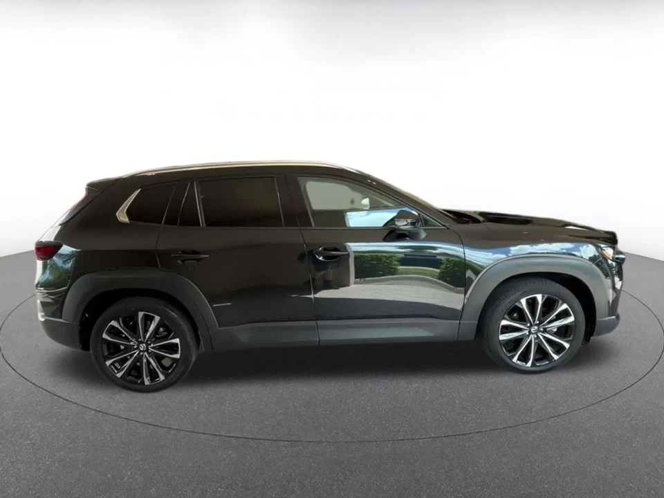 2026 Mazda CX-50 - Image 17 of 31