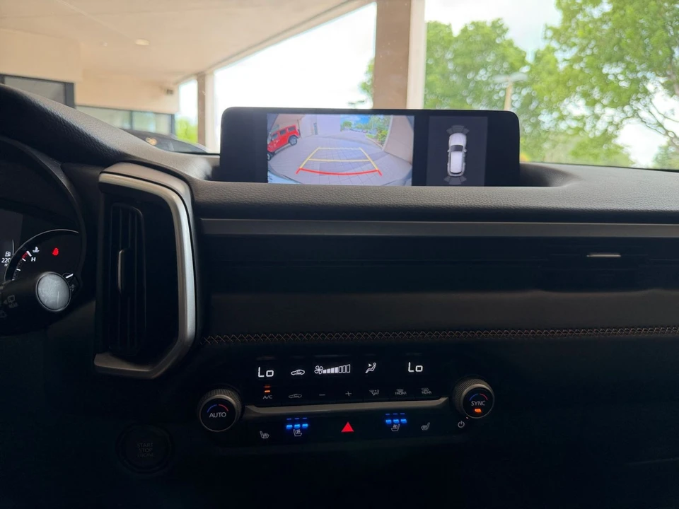 2026 Mazda CX-50 - Image 18 of 31