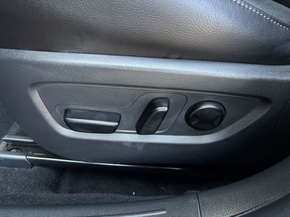 2026 Mazda CX-50 - Image 24 of 31