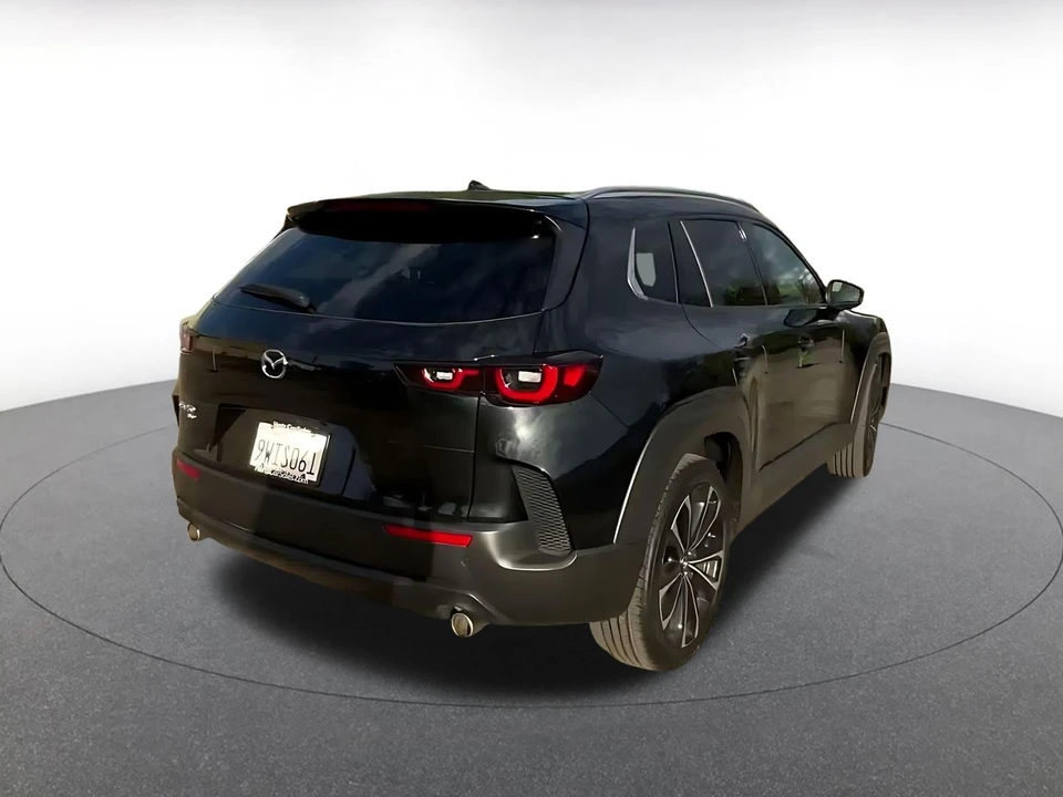 2026 Mazda CX-50 - Image 15 of 31