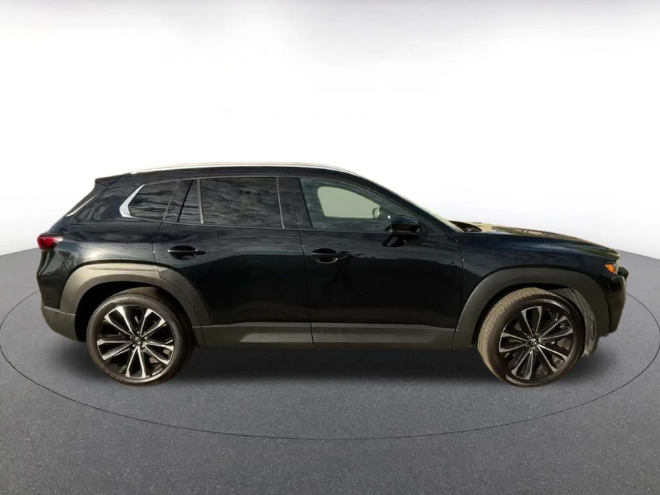 2026 Mazda CX-50 - Image 17 of 31