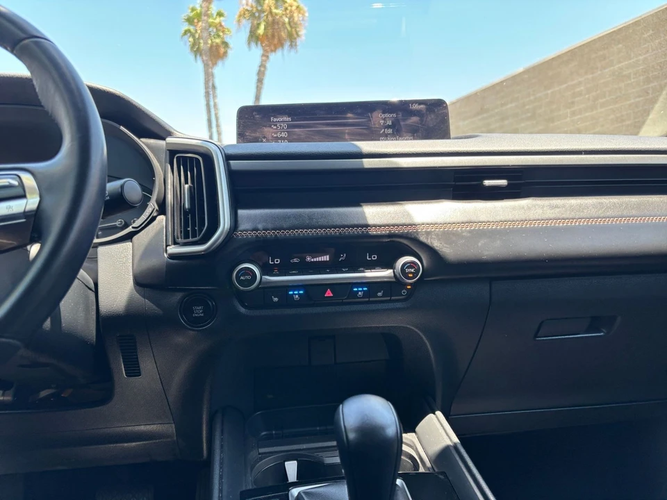 2026 Mazda CX-50 - Image 21 of 31