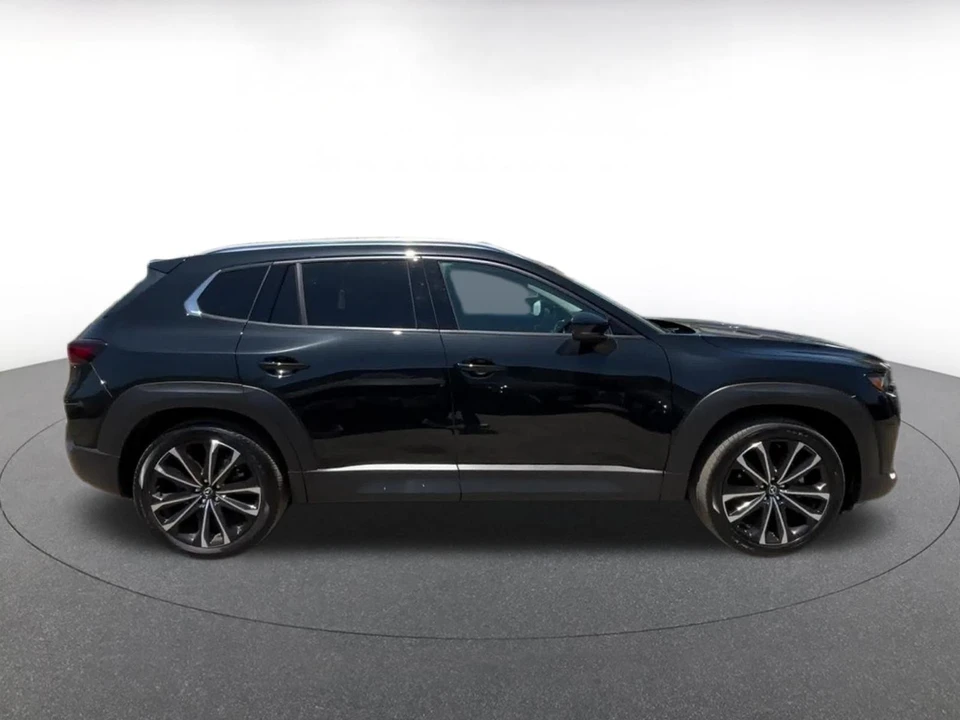 2026 Mazda CX-50 - Image 17 of 31