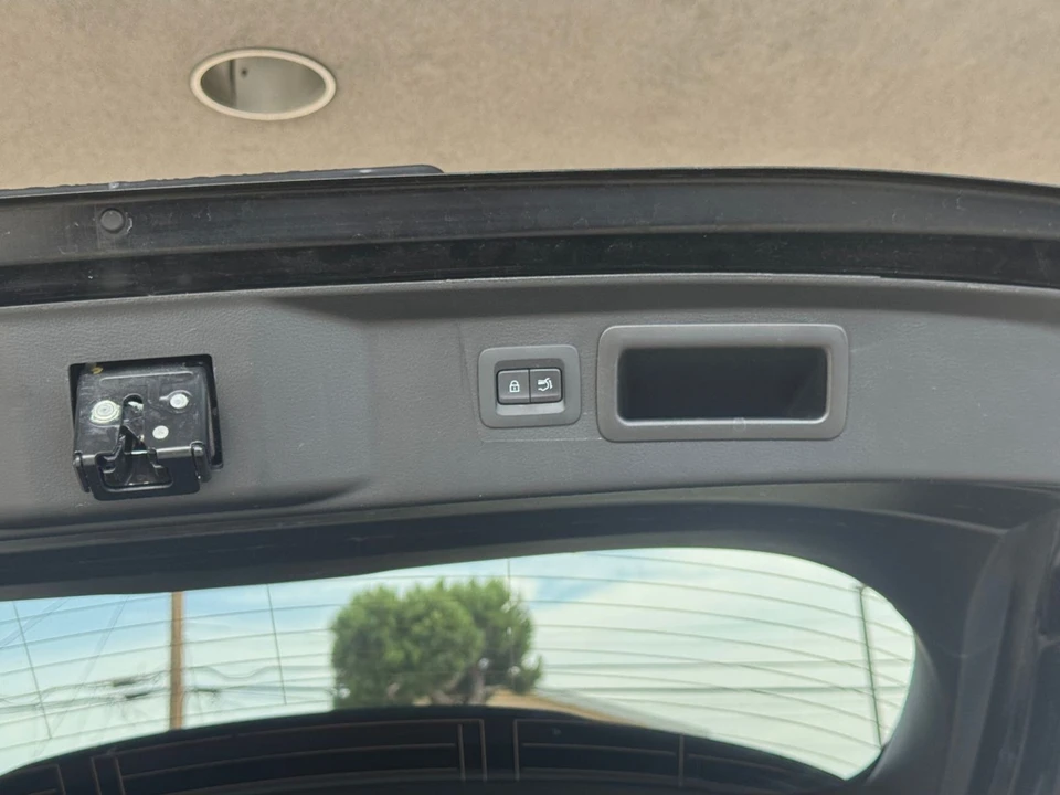 2026 Mazda CX-50 - Image 26 of 31