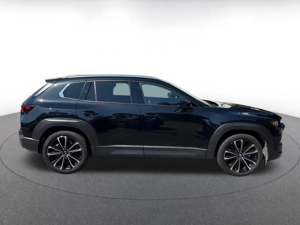 2026 Mazda CX-50 - Image 16 of 31
