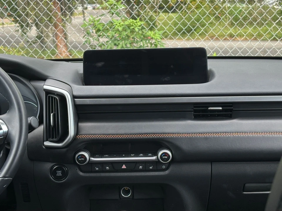 2026 Mazda CX-50 - Image 21 of 31