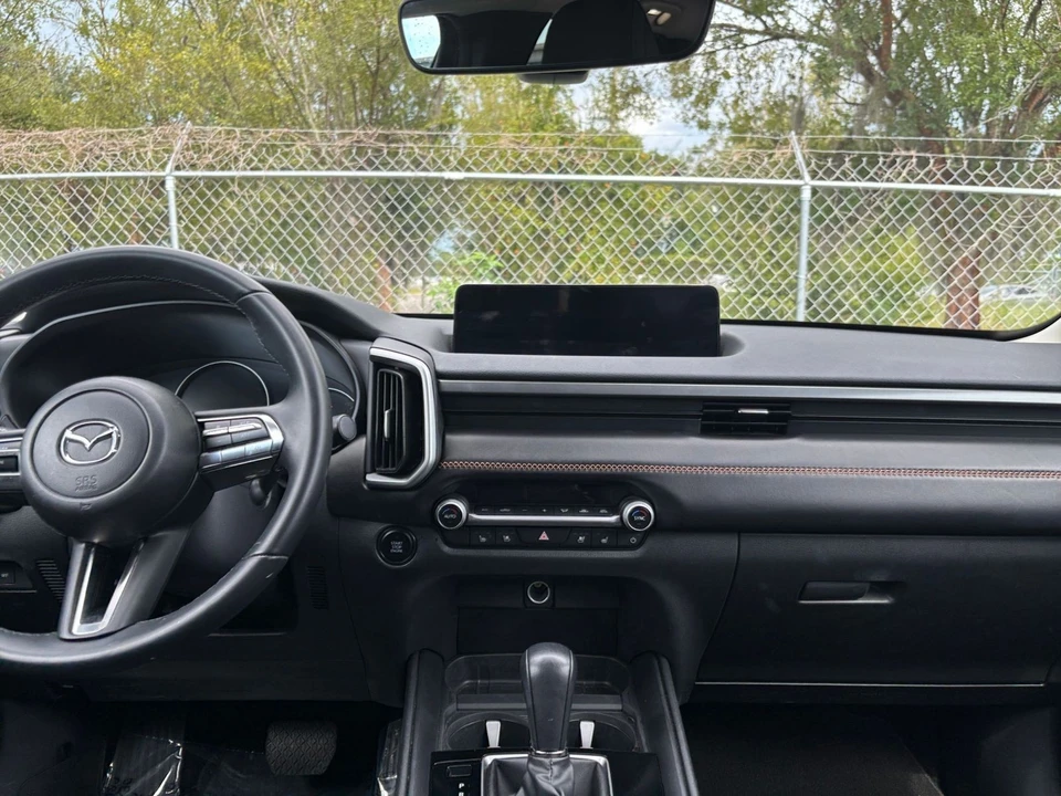 2026 Mazda CX-50 - Image 18 of 31