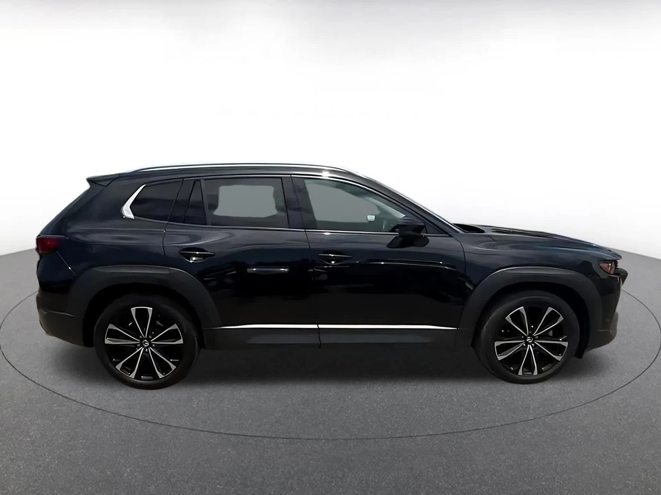 2026 Mazda CX-50 - Image 17 of 31