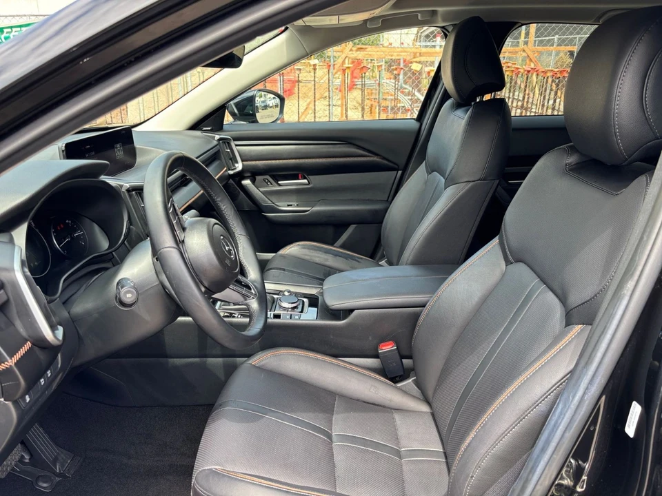 2026 Mazda CX-50 - Image 29 of 31