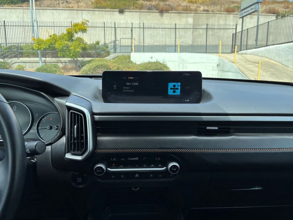 2026 Mazda CX-50 - Image 18 of 31