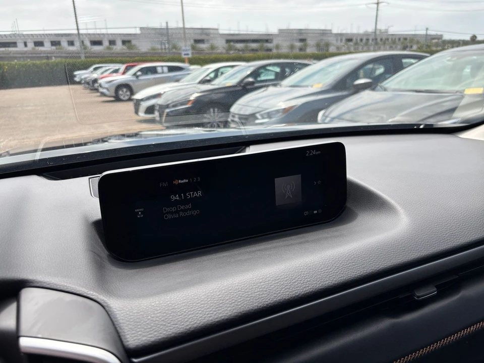 2026 Mazda CX-50 - Image 21 of 31