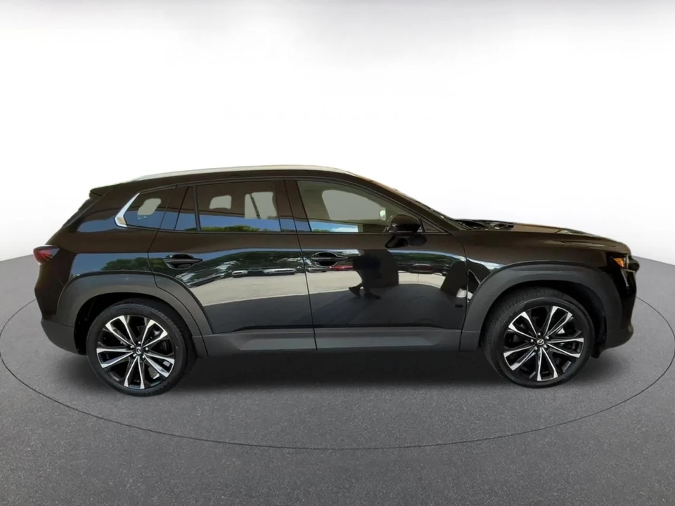 2026 Mazda CX-50 - Image 18 of 31