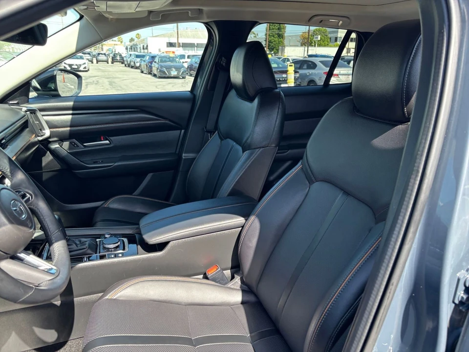 2026 Mazda CX-50 - Image 29 of 31