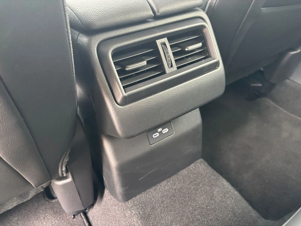 2026 Mazda CX-50 - Image 24 of 31