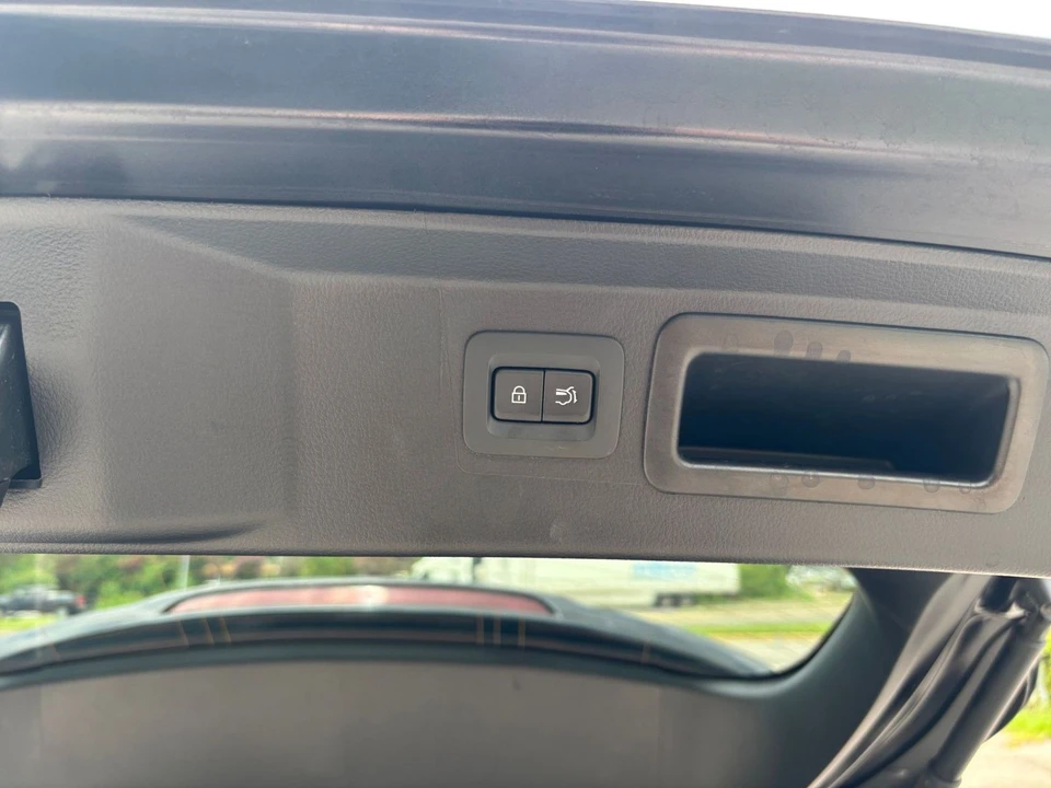 2026 Mazda CX-50 - Image 23 of 31