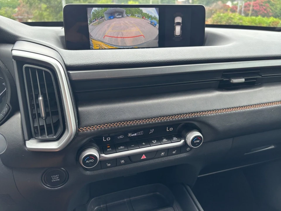 2026 Mazda CX-50 - Image 18 of 31