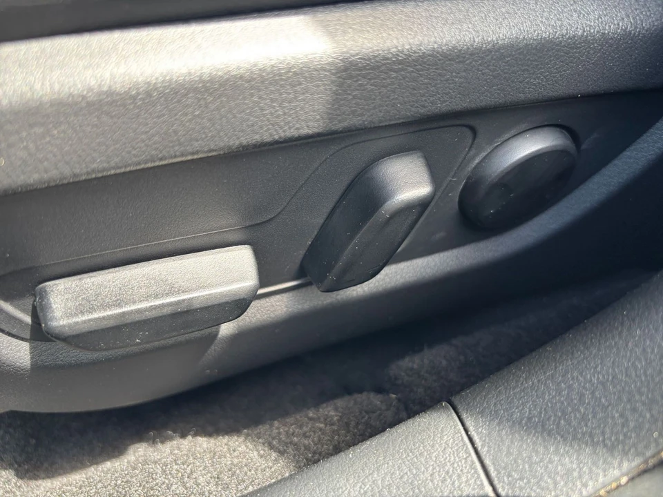 2026 Mazda CX-50 - Image 23 of 31