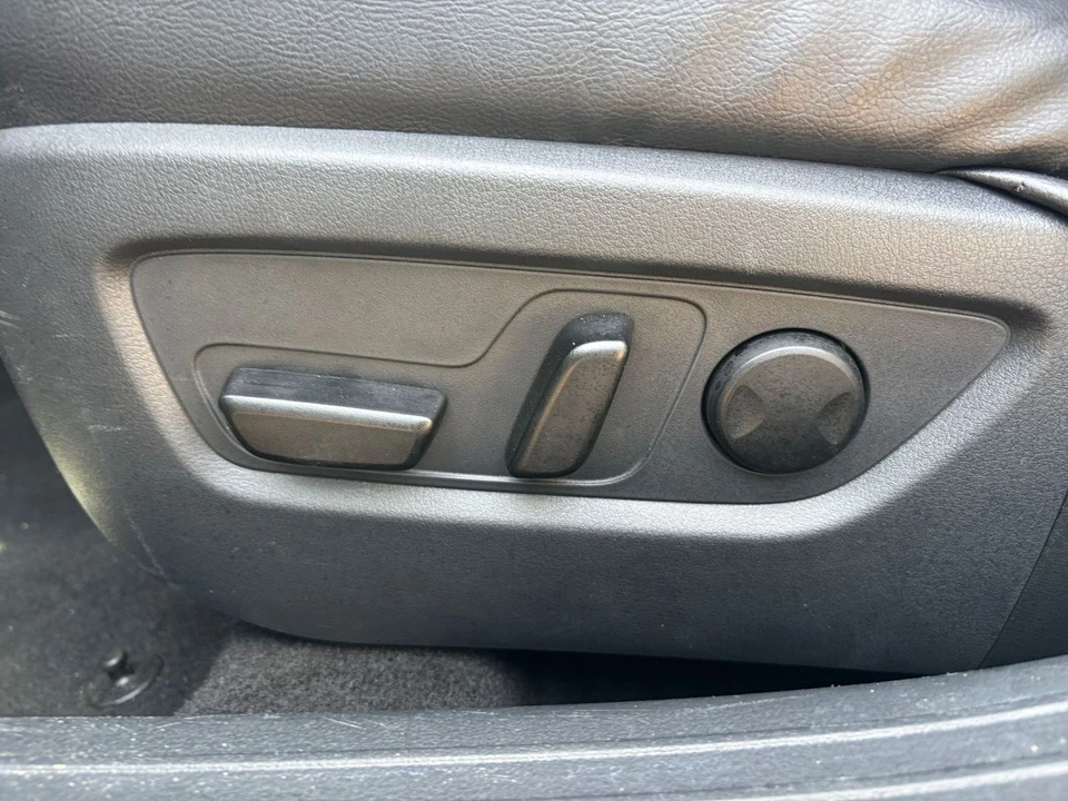 2026 Mazda CX-50 - Image 24 of 31