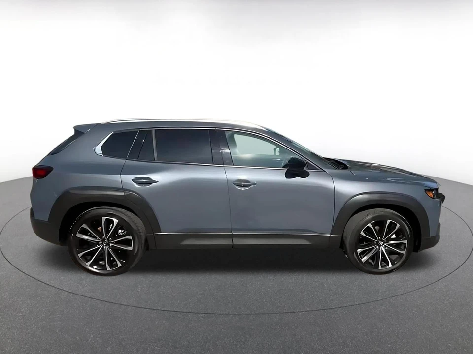 2026 Mazda CX-50 - Image 18 of 31