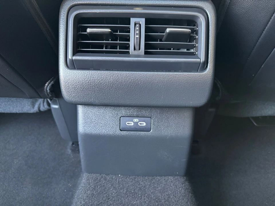 2026 Mazda CX-50 - Image 26 of 31