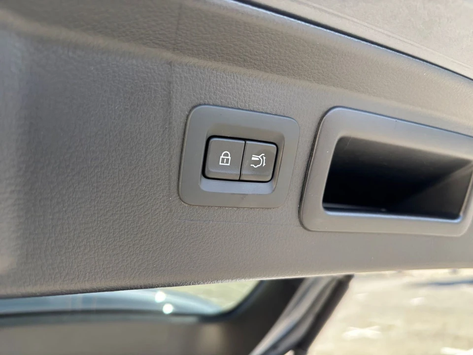 2026 Mazda CX-50 - Image 24 of 31