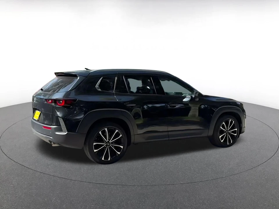 2026 Mazda CX-50 - Image 17 of 31