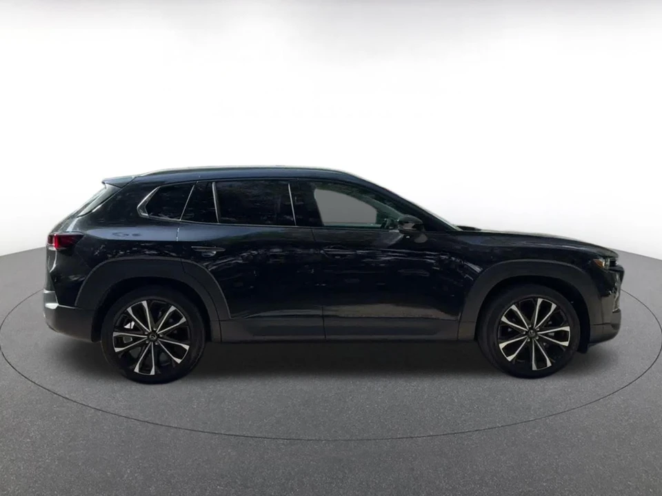 2026 Mazda CX-50 - Image 18 of 31