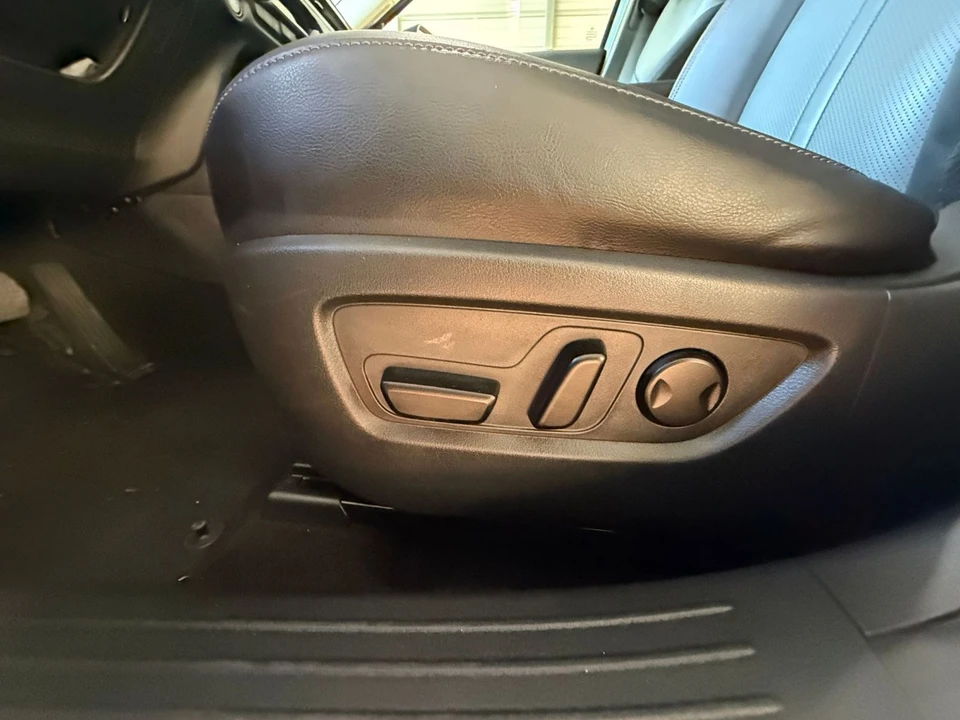 2026 Mazda CX-50 - Image 23 of 31