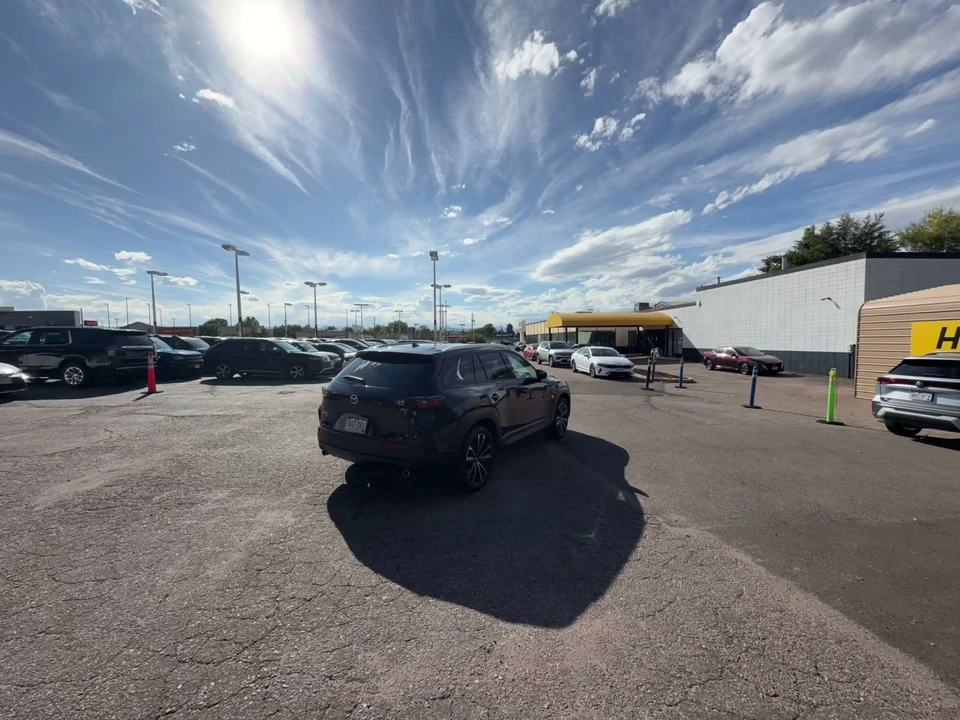 2026 Mazda CX-50 - Image 16 of 31