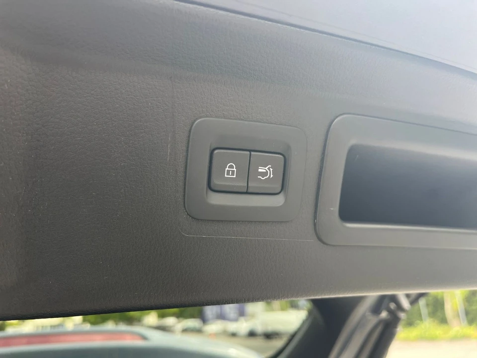 2026 Mazda CX-50 - Image 25 of 31