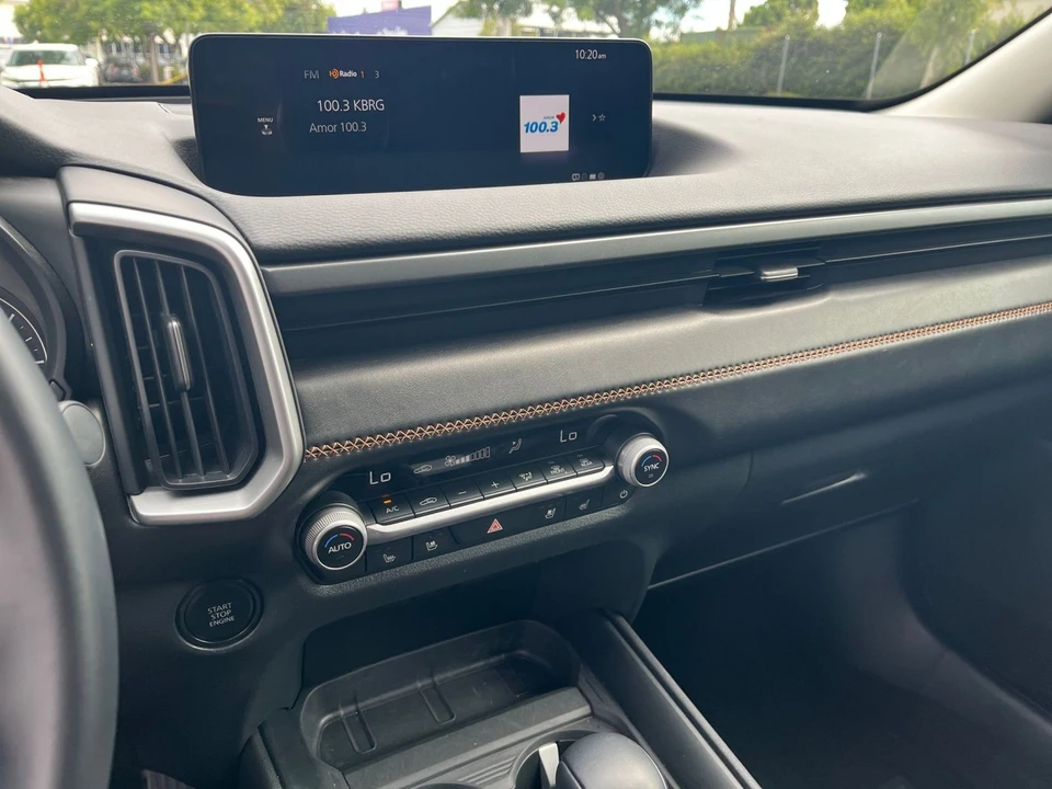 2026 Mazda CX-50 - Image 19 of 31