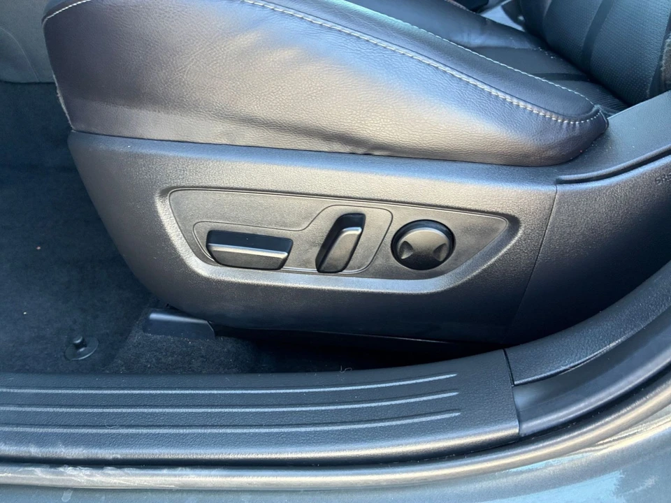 2026 Mazda CX-50 - Image 24 of 31