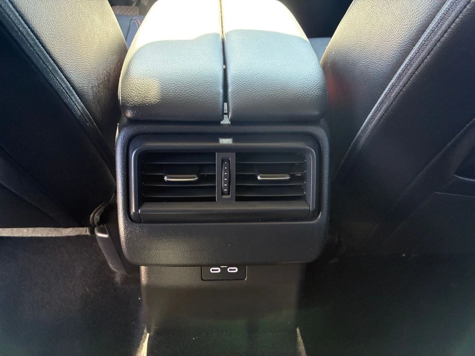 2026 Mazda CX-50 - Image 26 of 31