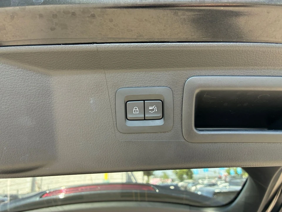 2026 Mazda CX-50 - Image 24 of 31
