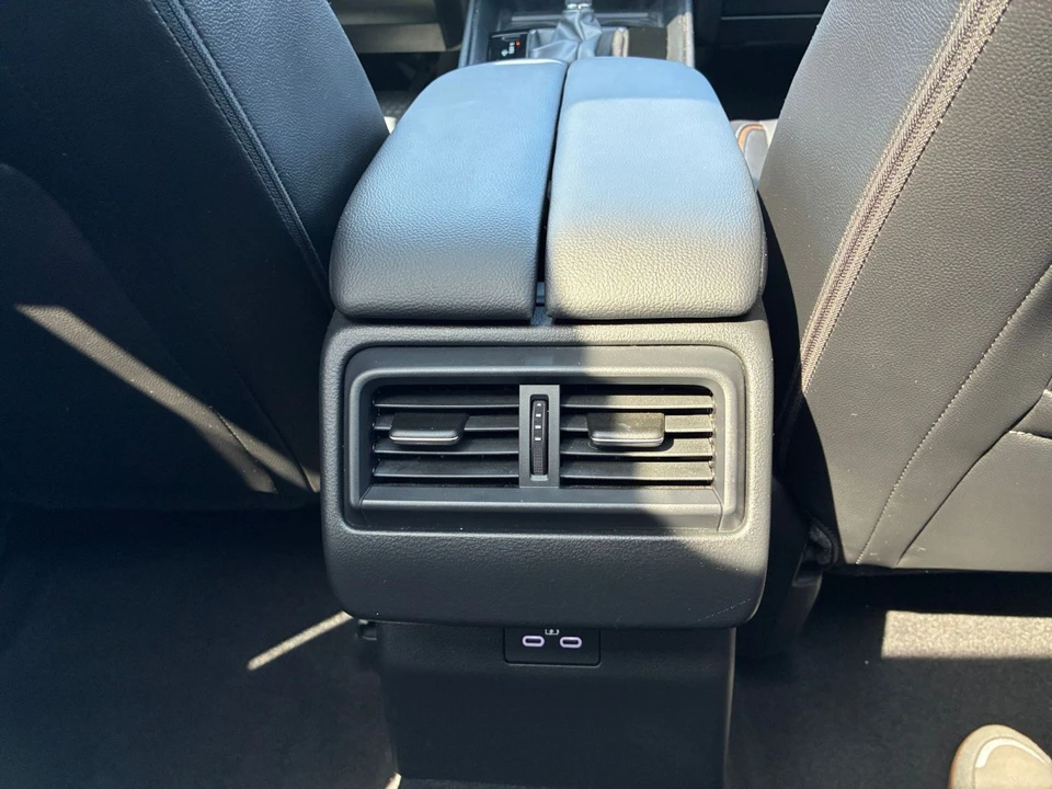 2026 Mazda CX-50 - Image 26 of 31