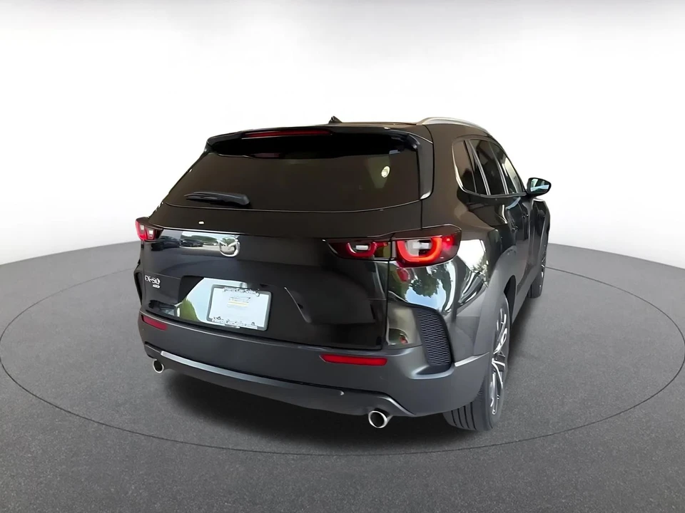 2026 Mazda CX-50 - Image 16 of 31