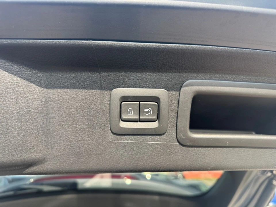 2026 Mazda CX-50 - Image 25 of 31