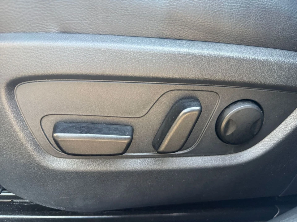 2026 Mazda CX-50 - Image 24 of 31