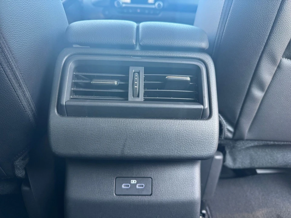 2026 Mazda CX-50 - Image 26 of 31