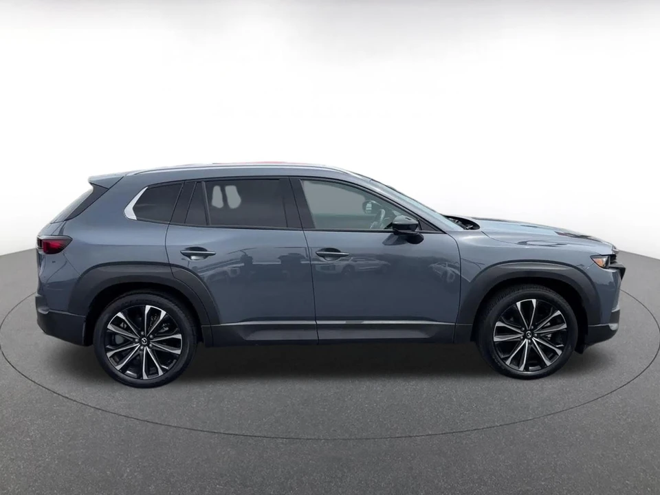 2026 Mazda CX-50 - Image 17 of 31