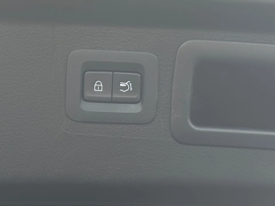 2026 Mazda CX-50 - Image 23 of 31