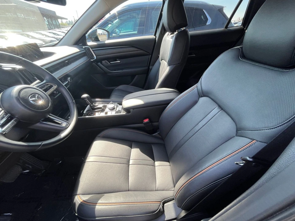 2026 Mazda CX-50 - Image 29 of 31