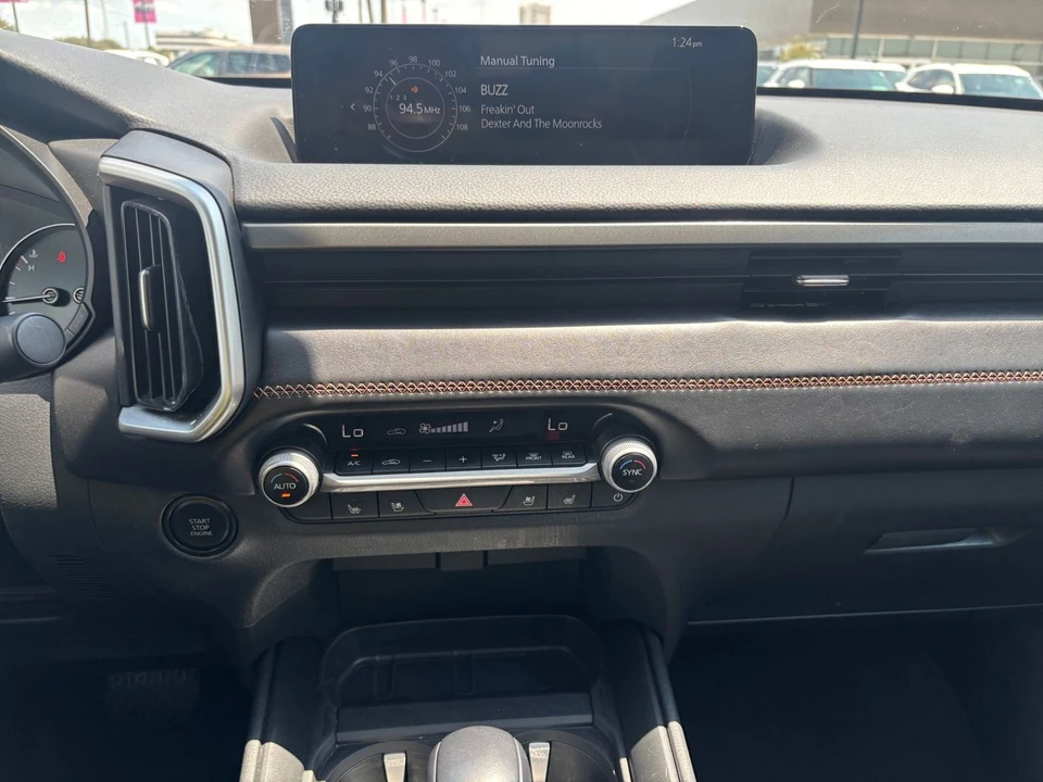 2026 Mazda CX-50 - Image 18 of 31