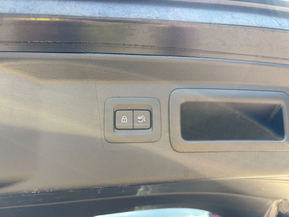 2026 Mazda CX-50 - Image 24 of 31