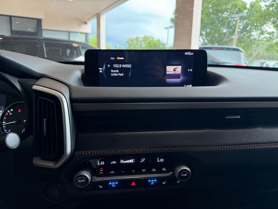 2026 Mazda CX-50 - Image 18 of 31