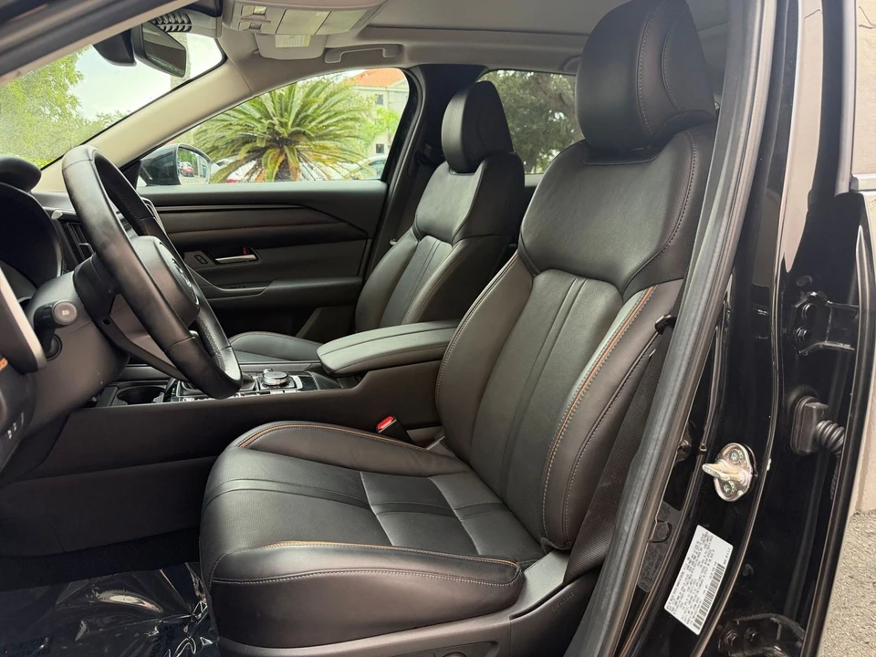 2026 Mazda CX-50 - Image 24 of 31