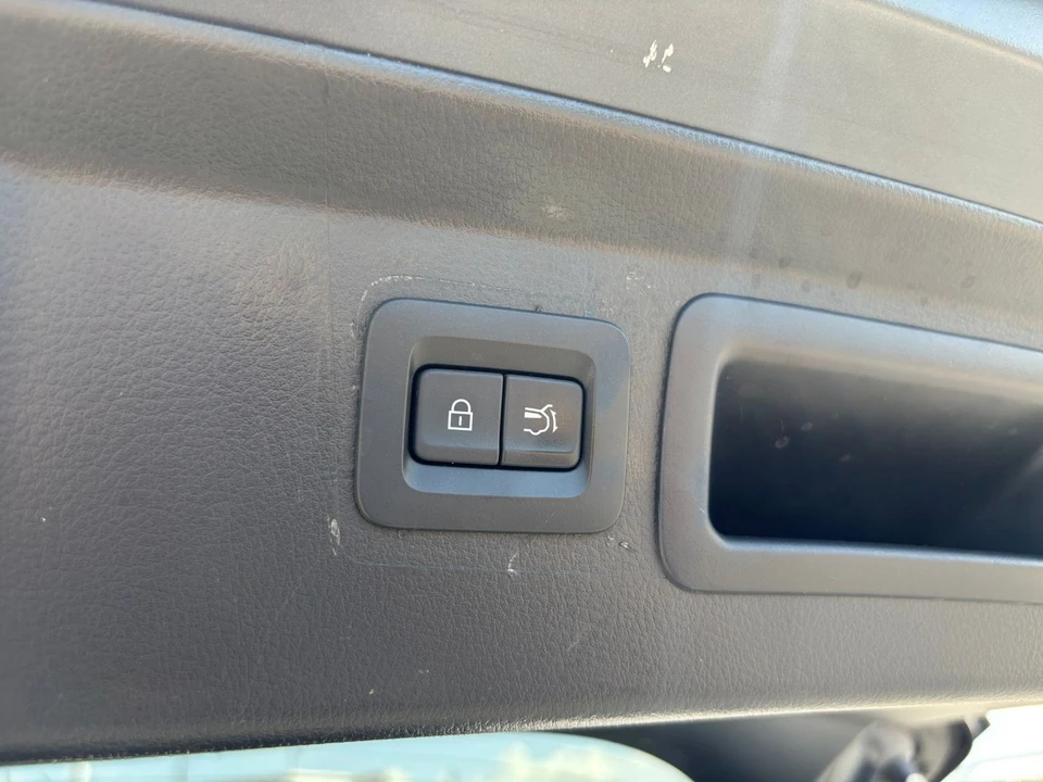 2026 Mazda CX-50 - Image 24 of 31