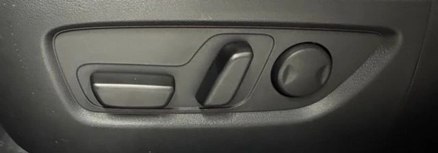 2026 Mazda CX-50 - Image 16 of 19